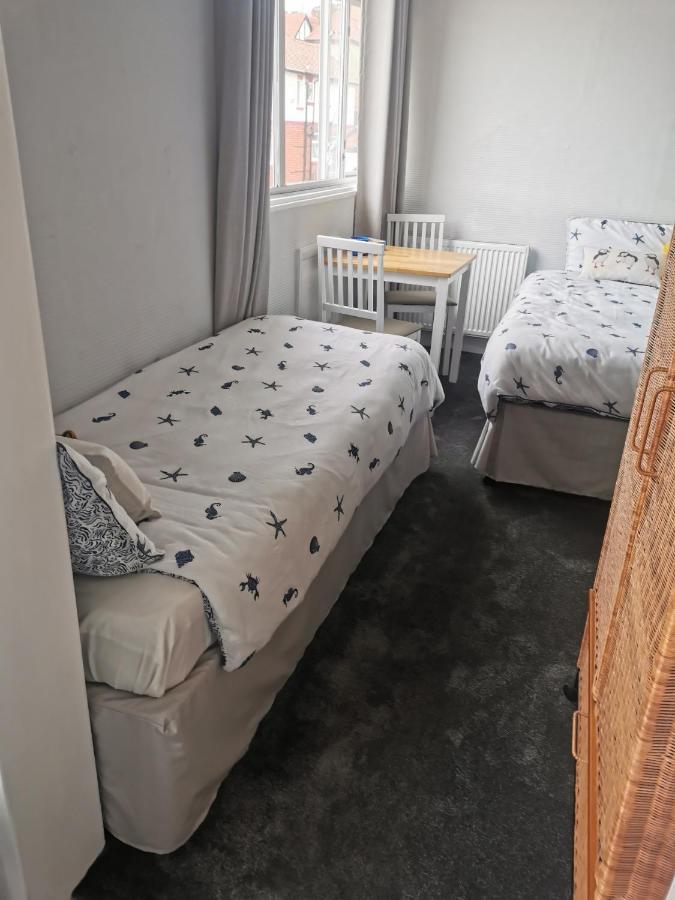 Rooms@No.9 สการ์โบโรห์ ภายนอก รูปภาพ