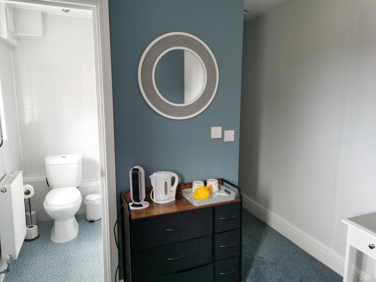 Rooms@No.9 สการ์โบโรห์ ภายนอก รูปภาพ